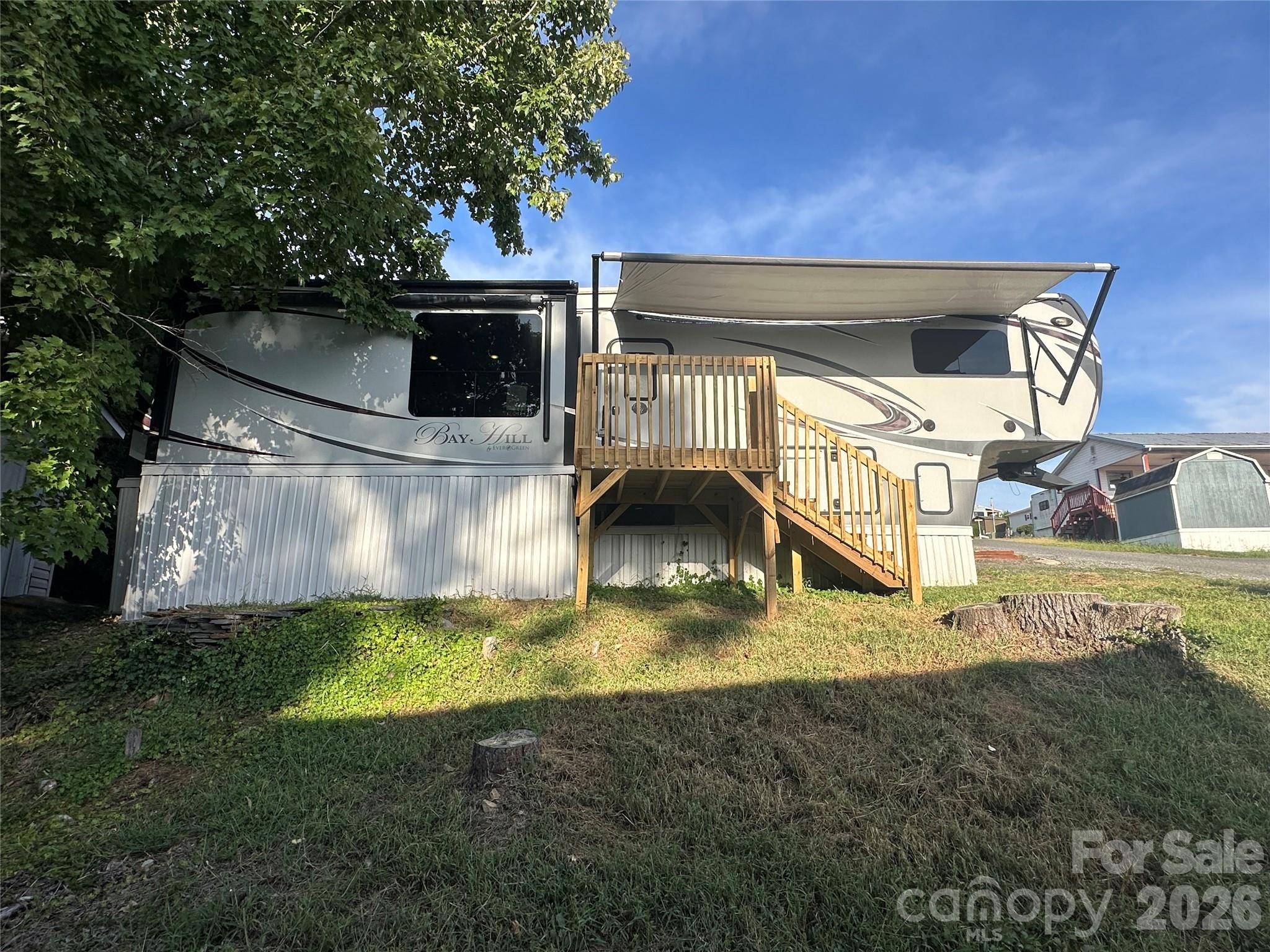 122 Eagle DR, New London, NC 28127