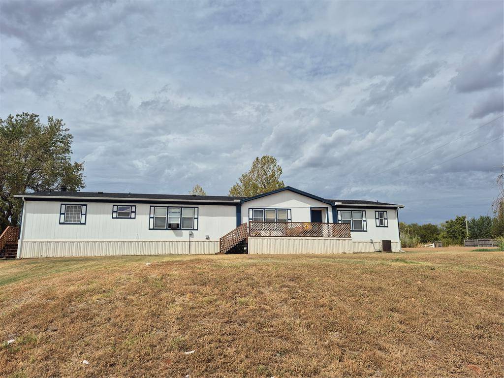 417 S Cemetery RD, Tuttle, OK 73089