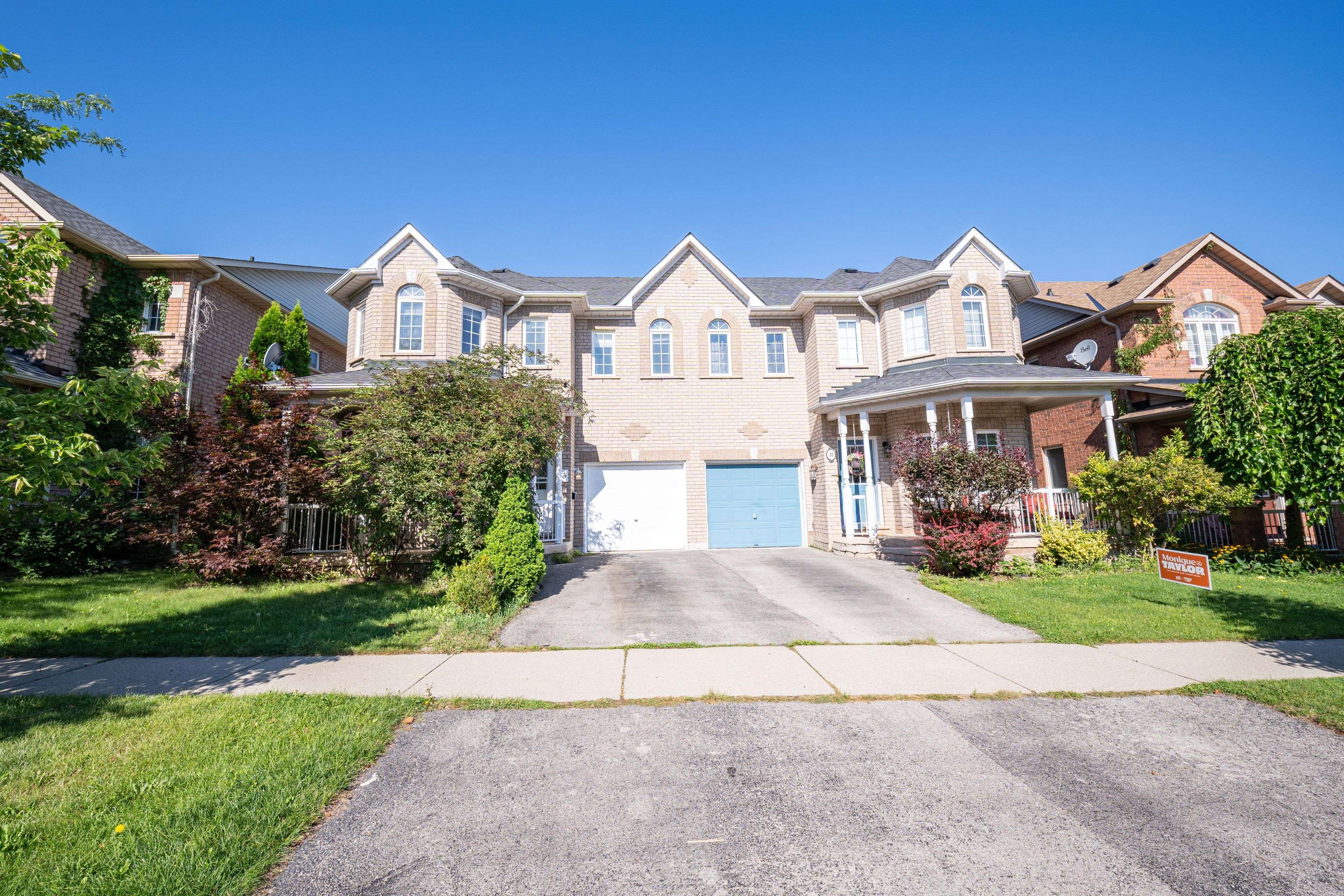 33 Titan DR, Hamilton, ON L8E 5Z9