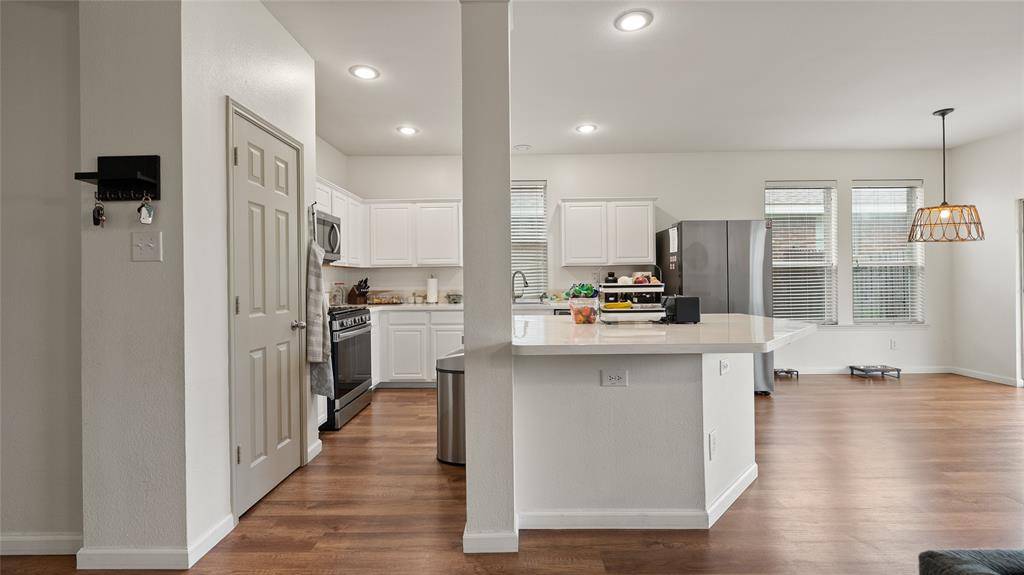 9208 Comanche Ridge Drive, Fort Worth, TX 76131