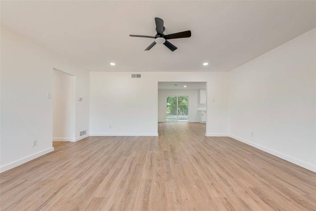 934 Fairwood Drive, Dallas, TX 75232