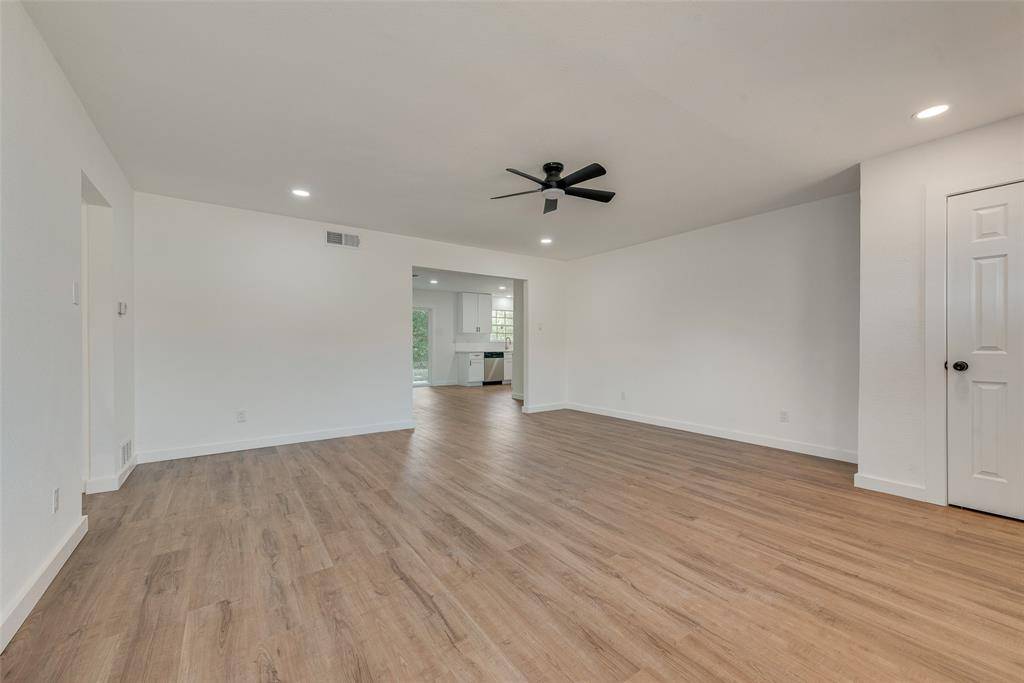 934 Fairwood Drive, Dallas, TX 75232
