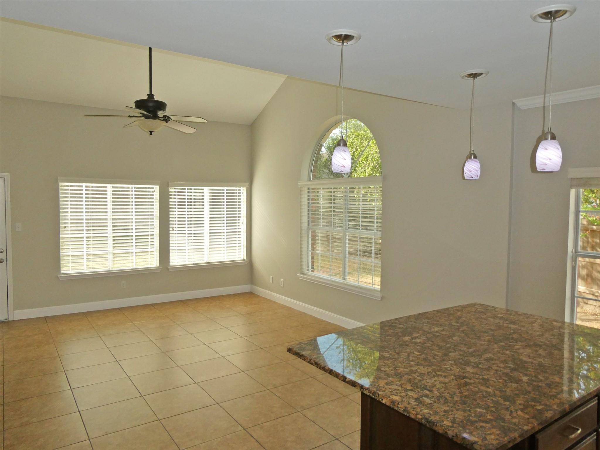 2910 S PHOENIX CV, Round Rock, TX 78665