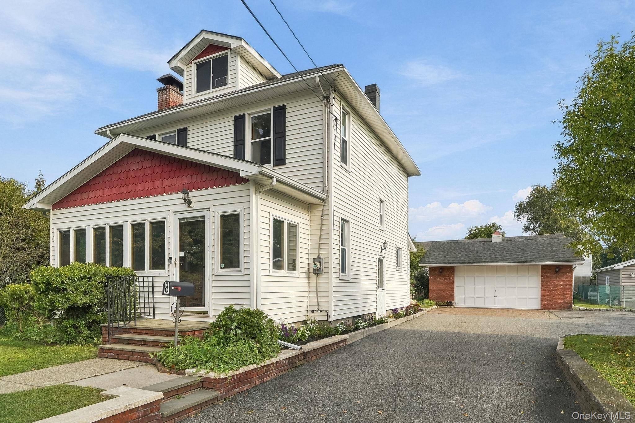 8 Lancaster AVE, Montrose, NY 10548