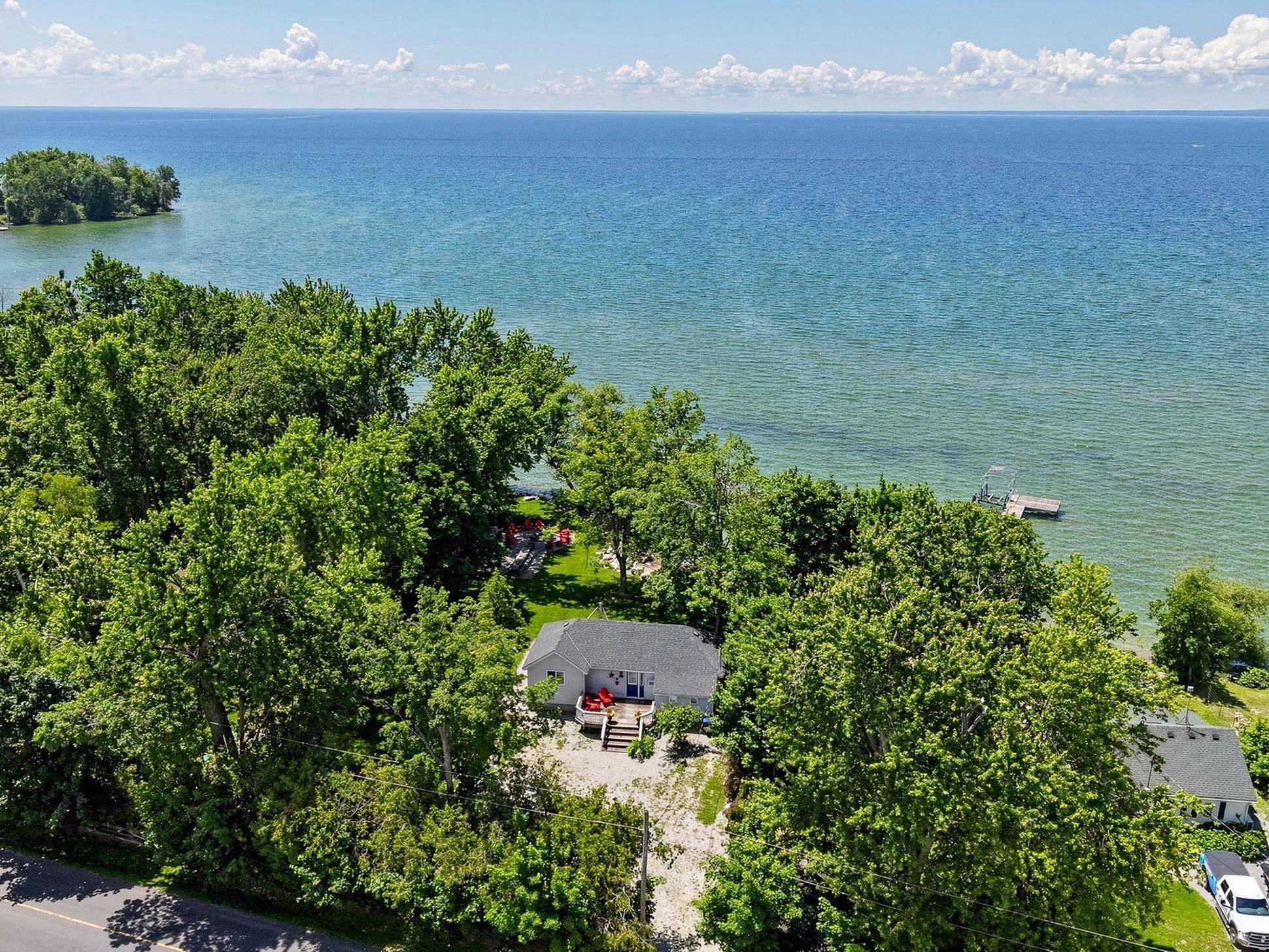 2156 Lakeshore DR, Ramara, ON L0K 1B0