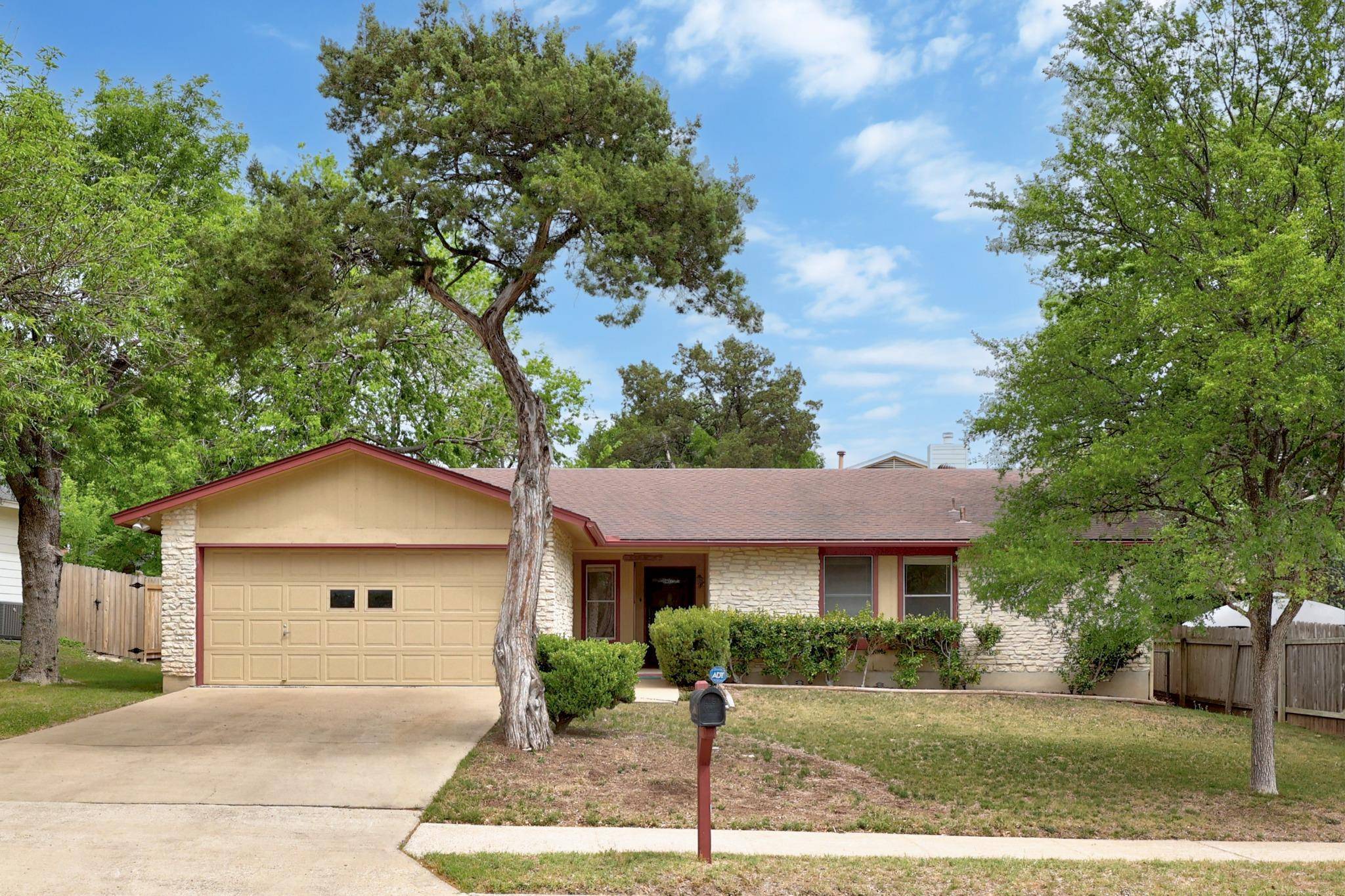 2110 Trede DR, Austin, TX 78745