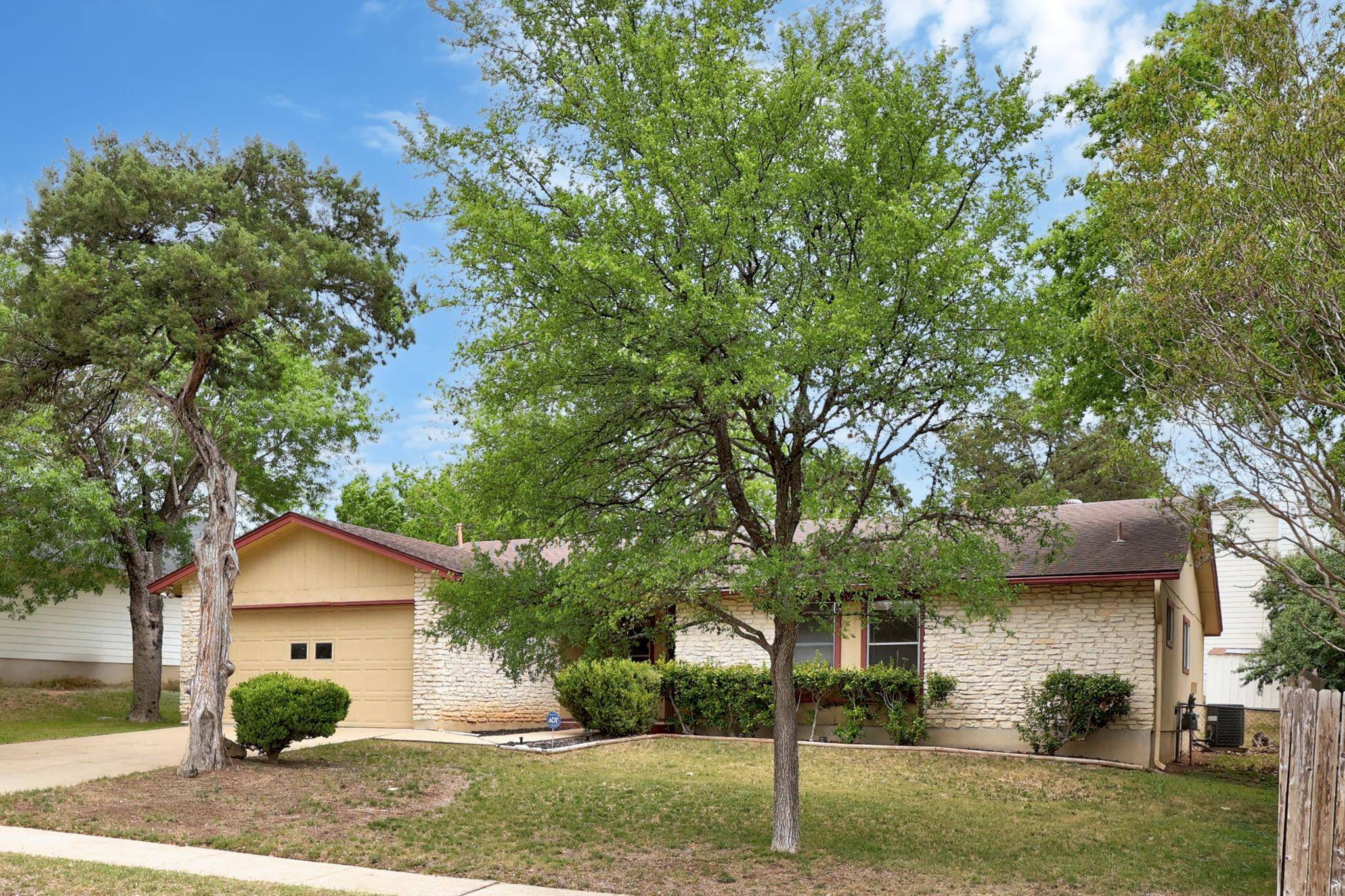 2110 Trede DR, Austin, TX 78745