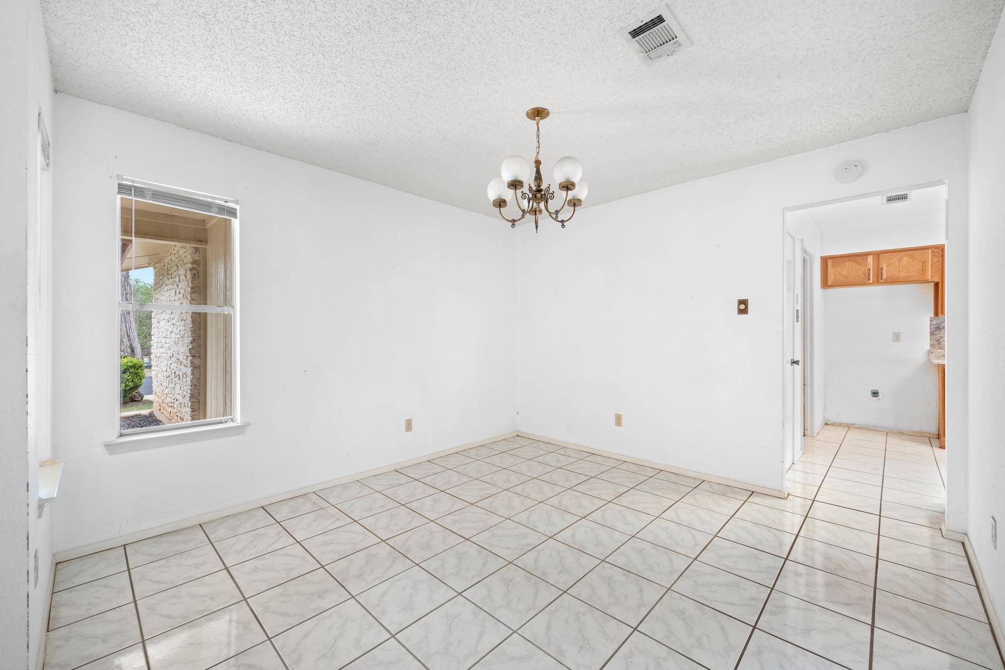2110 Trede DR, Austin, TX 78745
