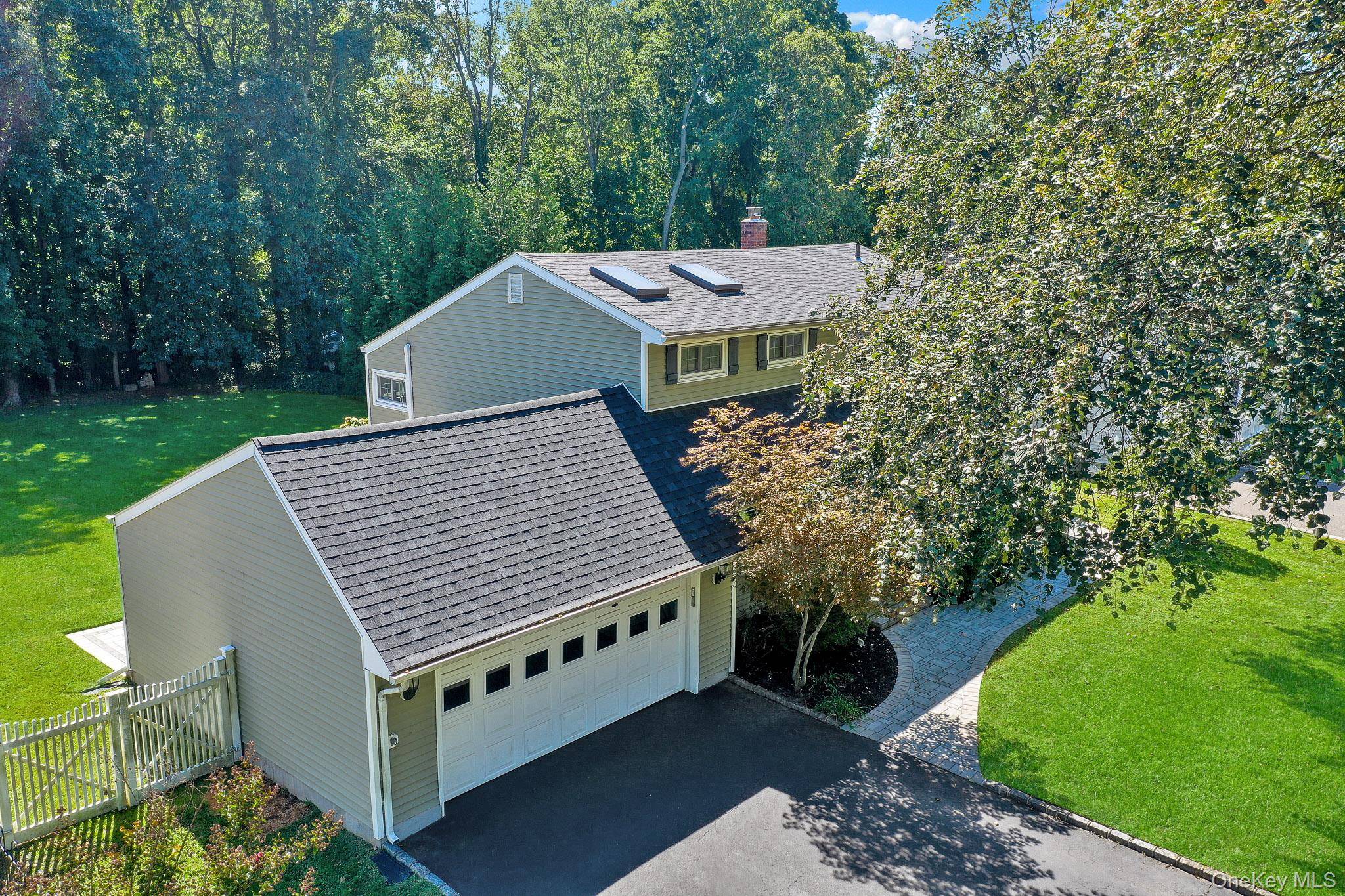 719 Glenridge LN, East Northport, NY 11731