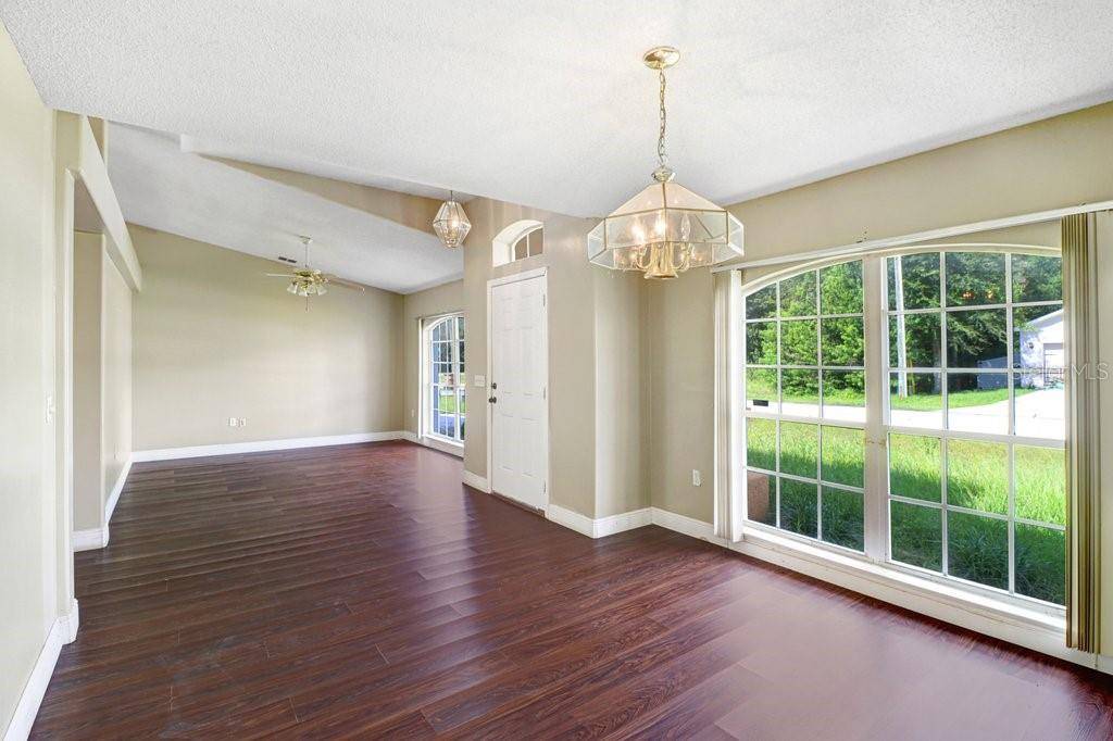 352 CLERMONT DR, Kissimmee, FL 34759