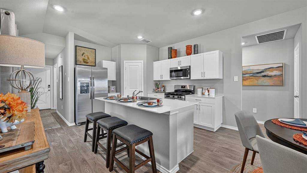 142 DAVIS Lane, Newark, TX 76071