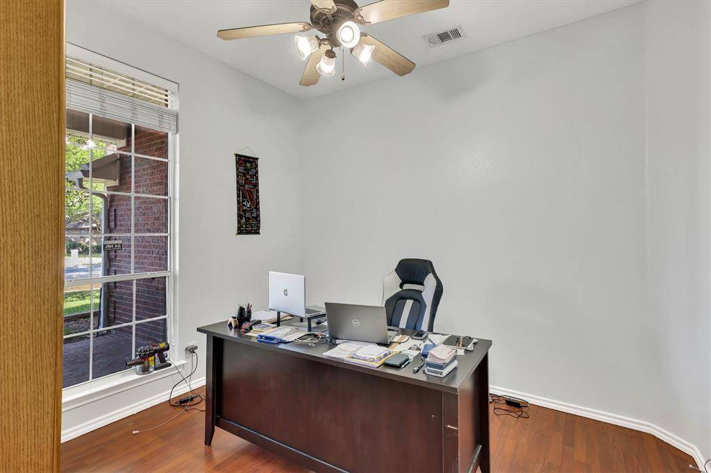 1506 Park Grove Drive, Irving, TX 75060