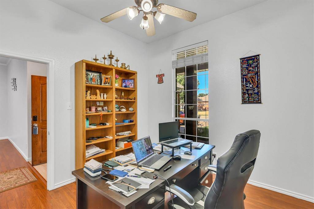 1506 Park Grove Drive, Irving, TX 75060