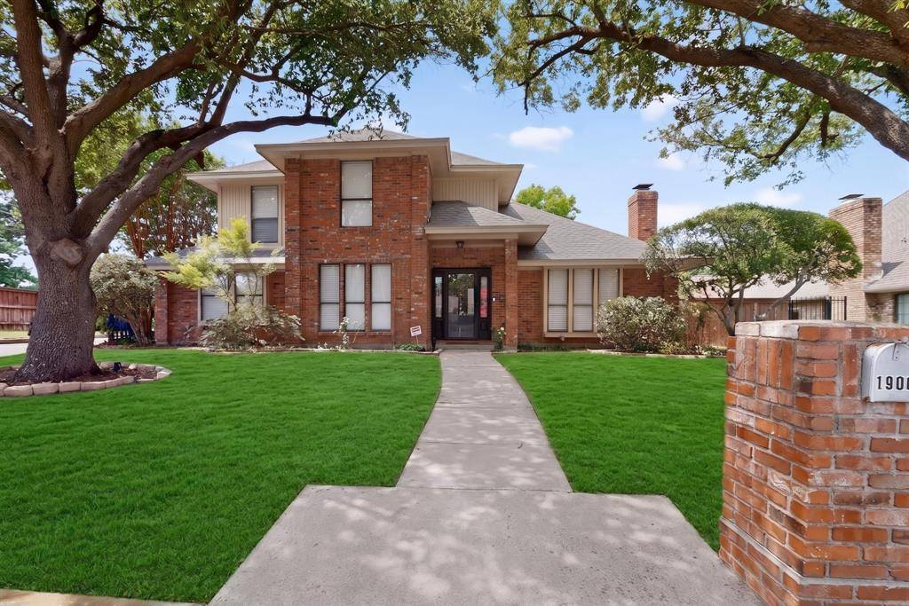 1900 Thames Drive, Arlington, TX 76017