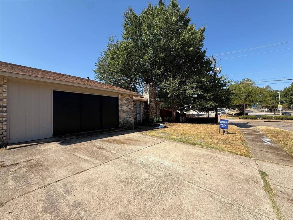 4212 Coronet, Arlington, TX 76017