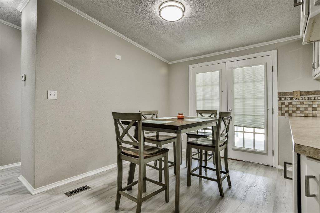 3809 Lands End Court, Granbury, TX 76048