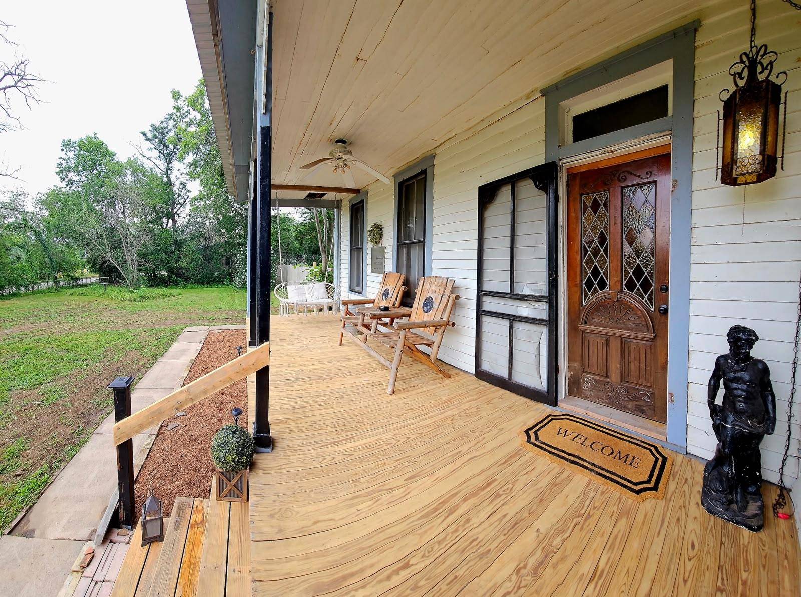 1308 Fayette ST, Bastrop, TX 78602