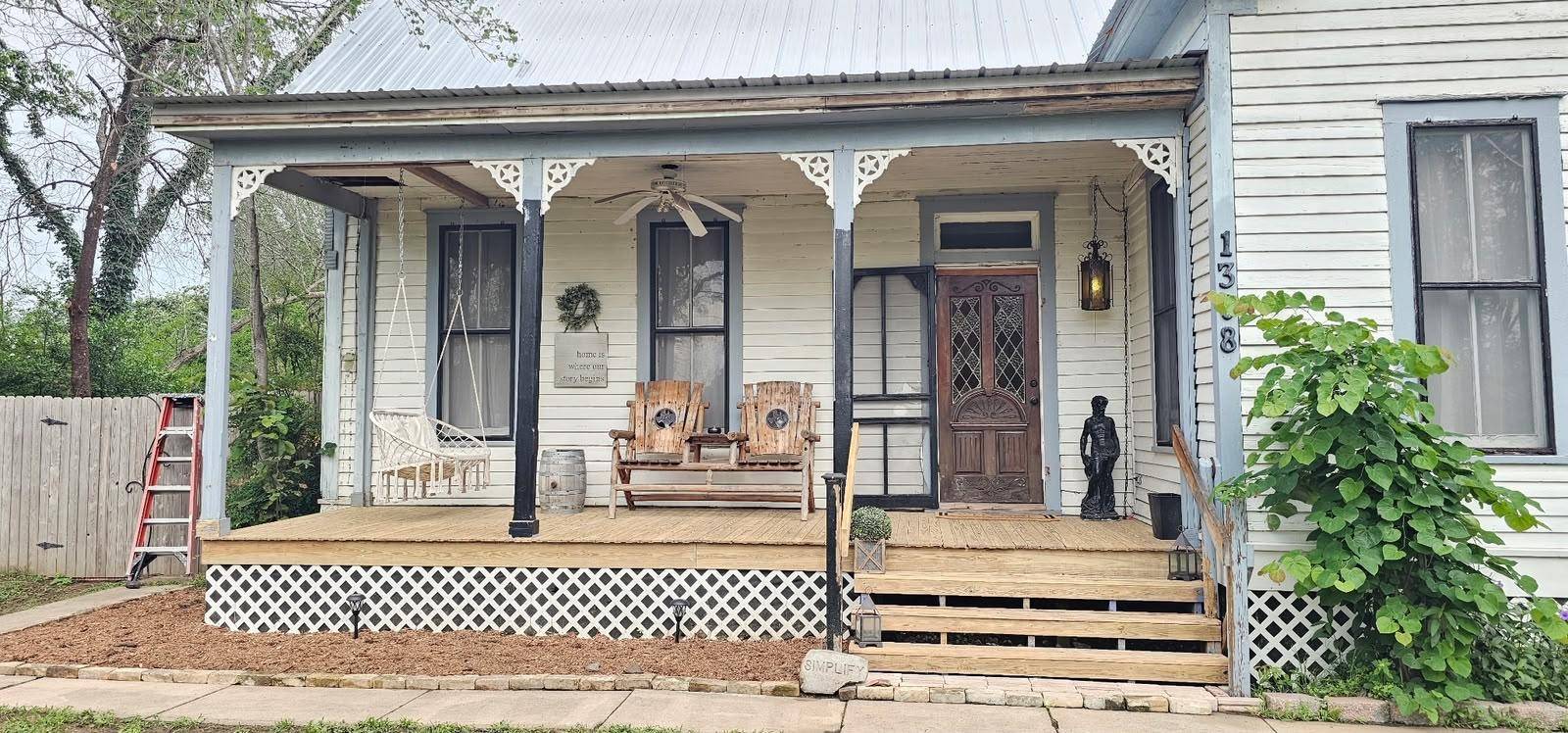 1308 Fayette ST, Bastrop, TX 78602
