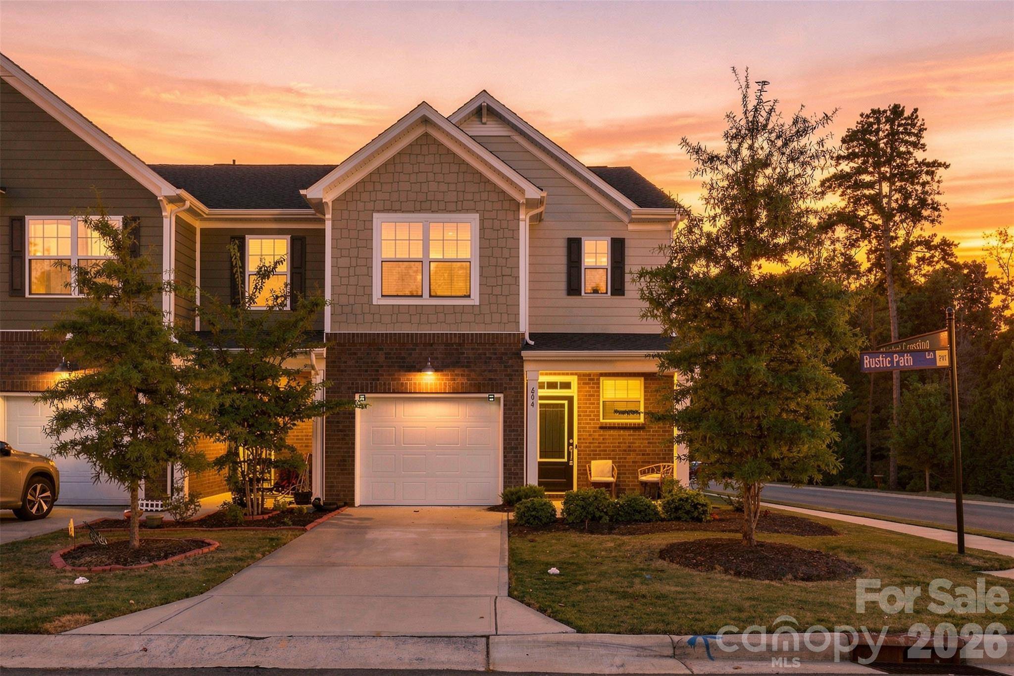 604 Rustic Path LN, Tega Cay, SC 29708
