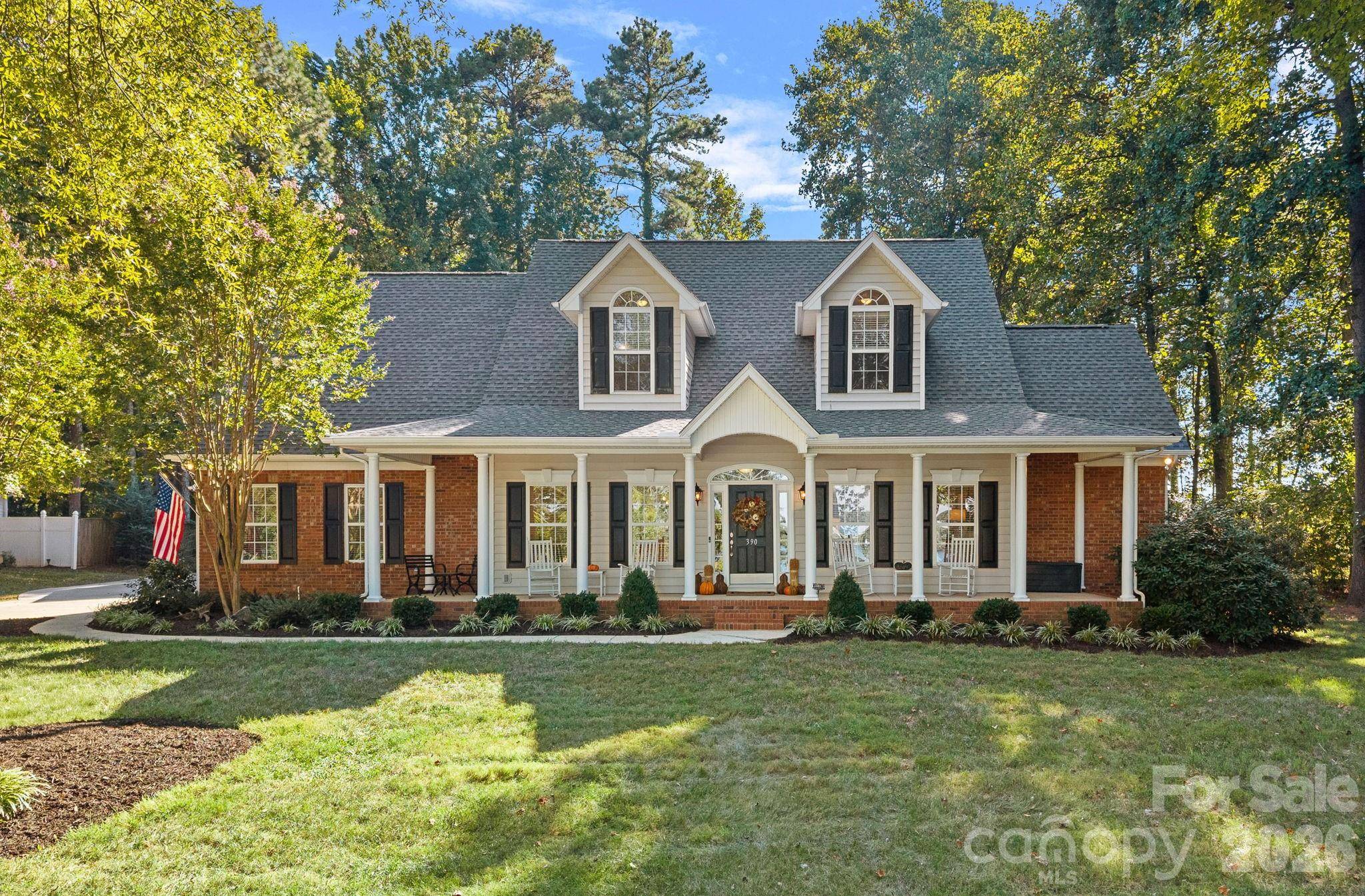 390 Robinson RD, Mooresville, NC 28117