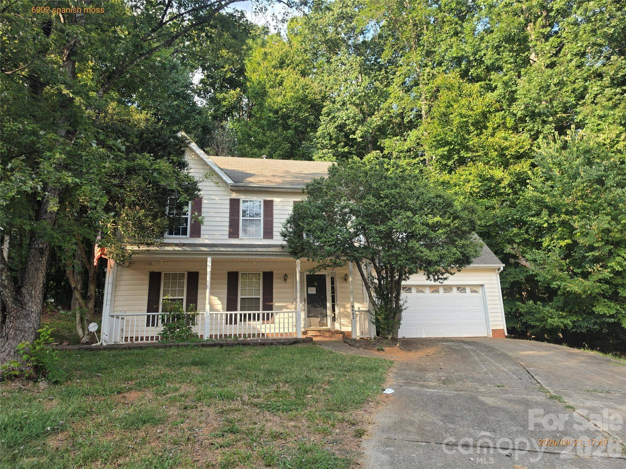 6002 Spanish Moss LN, Charlotte, NC 28262