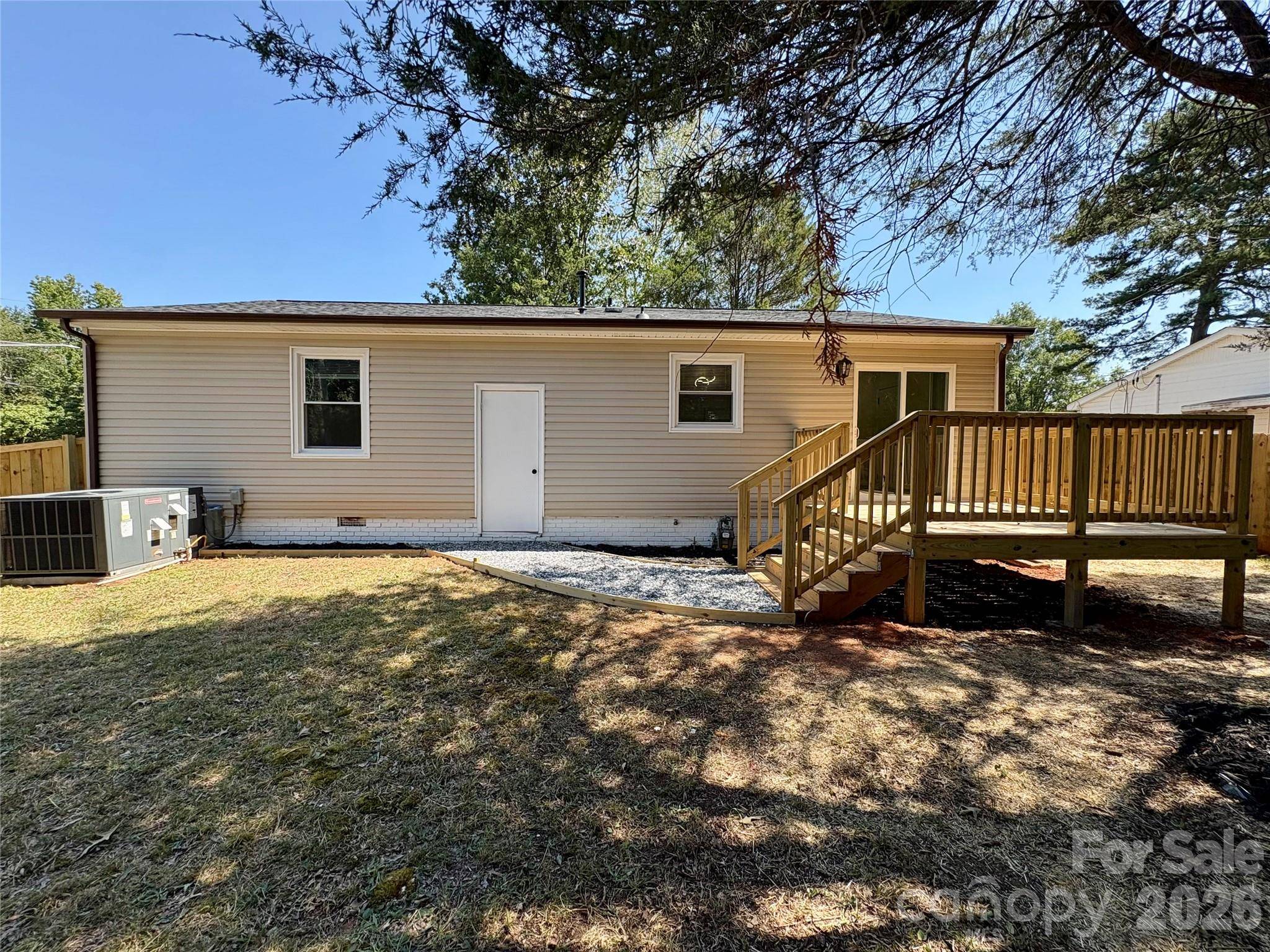 667 Kilborne DR, Gastonia, NC 28052