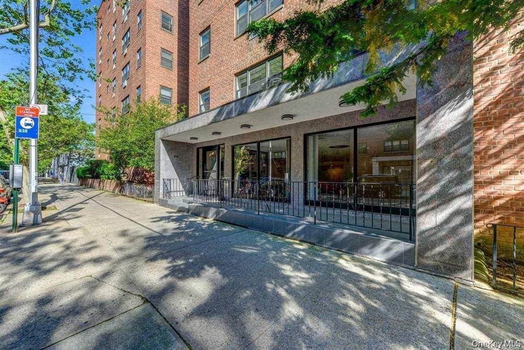9910 60th AVE #5A, Corona, NY 11368