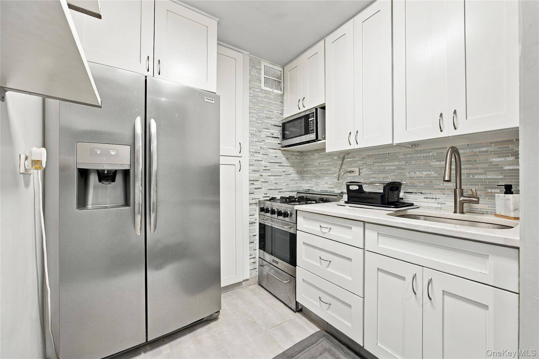 9910 60th AVE #5A, Corona, NY 11368