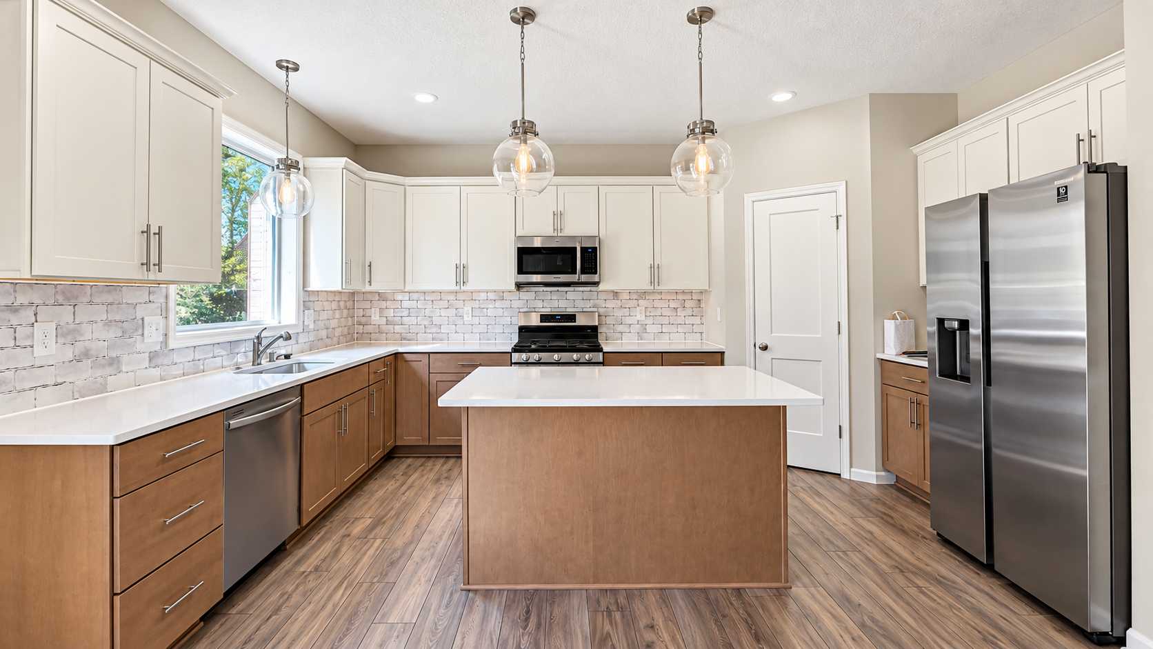 5590 Upper 179th ST W, Lakeville, MN 55044