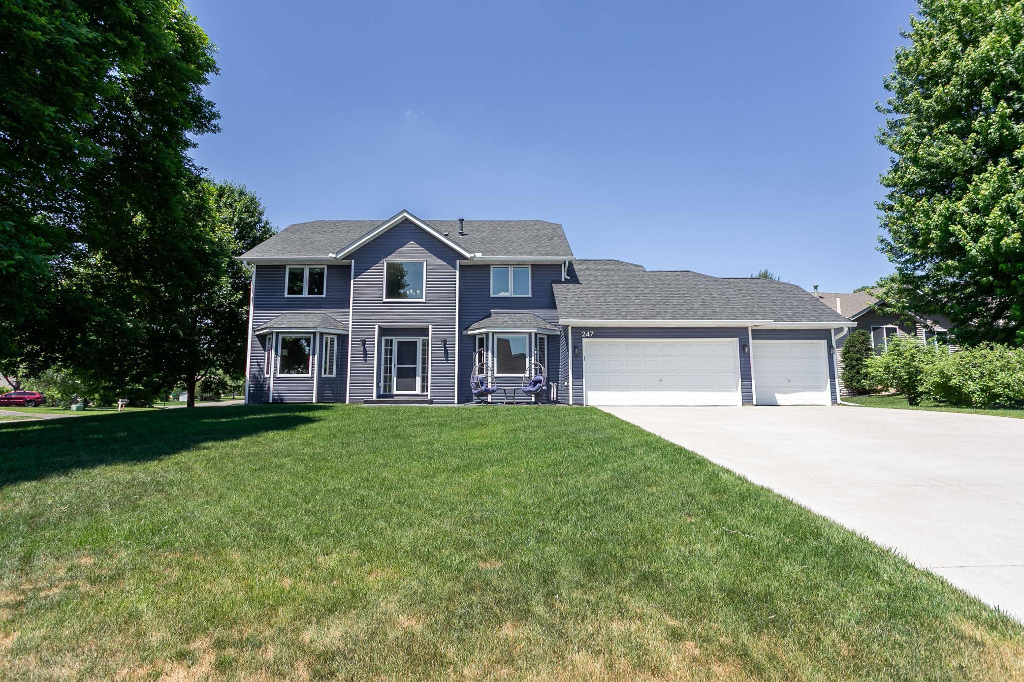 247 Pendryn Hill CIR, Woodbury, MN 55125