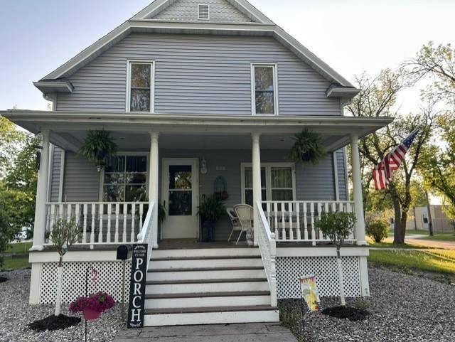 429 8th ST N, Wahpeton, ND 58075