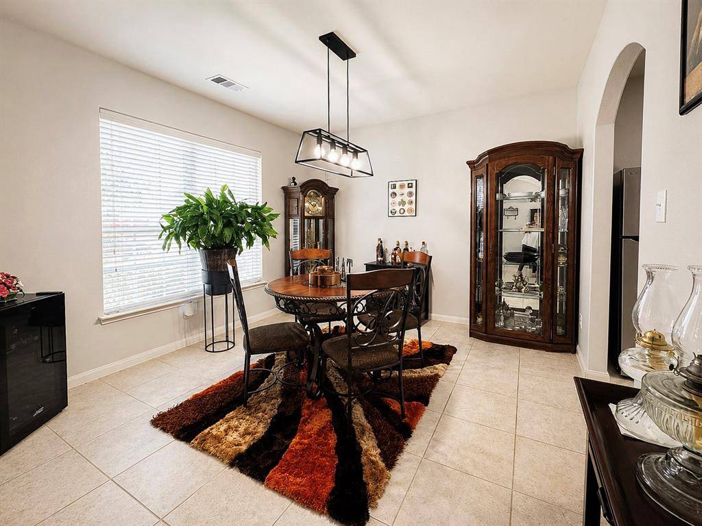 610 Milas Lane, Glenn Heights, TX 75154