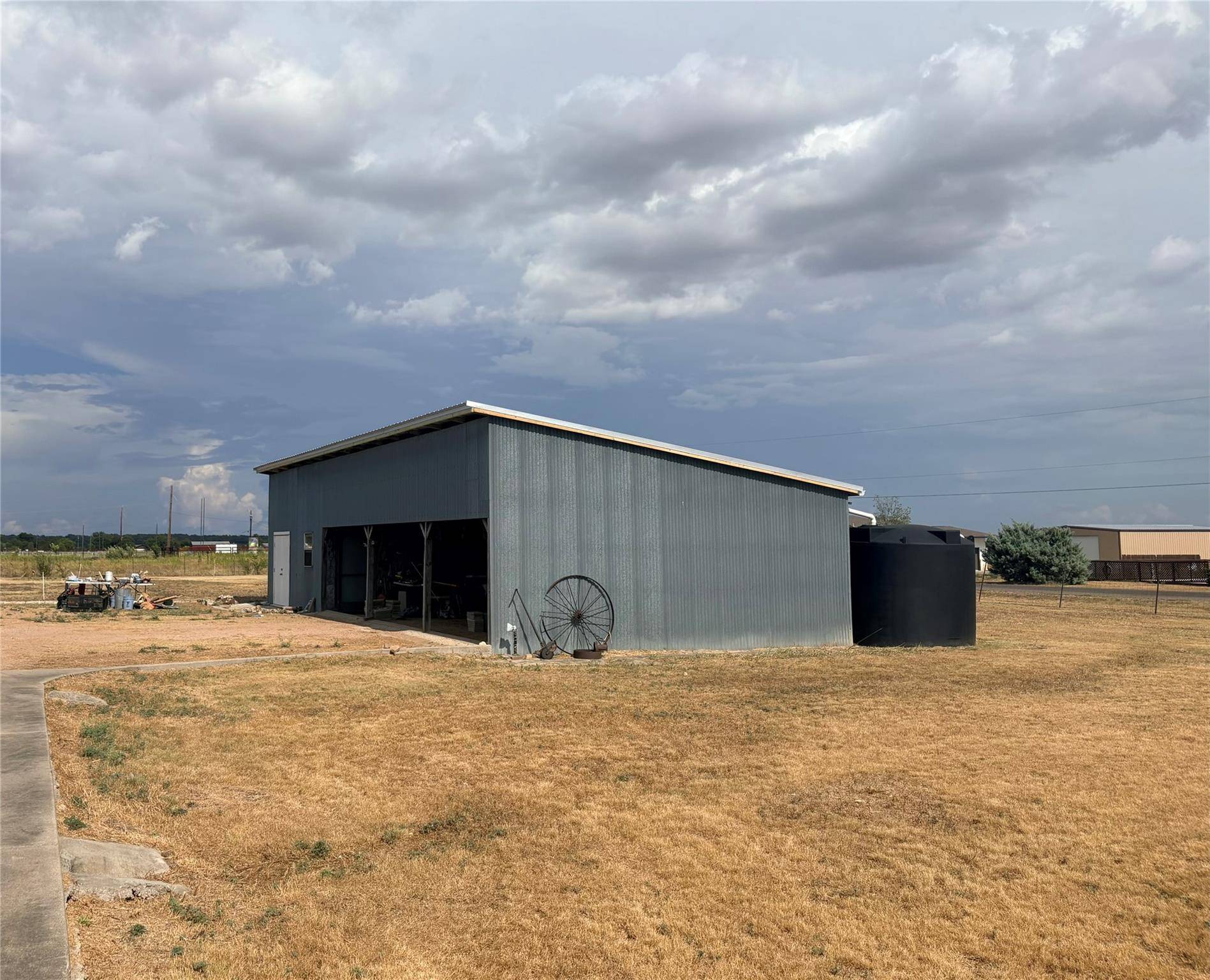 725 County Road 124, Georgetown, TX 78626