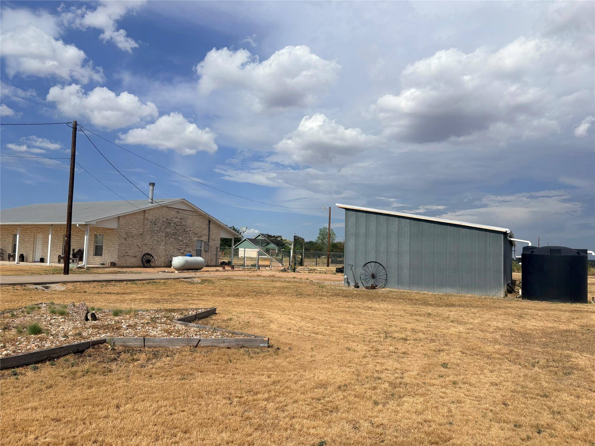 725 County Road 124, Georgetown, TX 78626