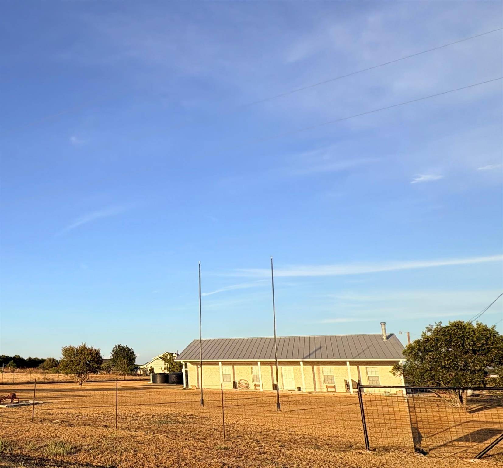 725 County Road 124, Georgetown, TX 78626