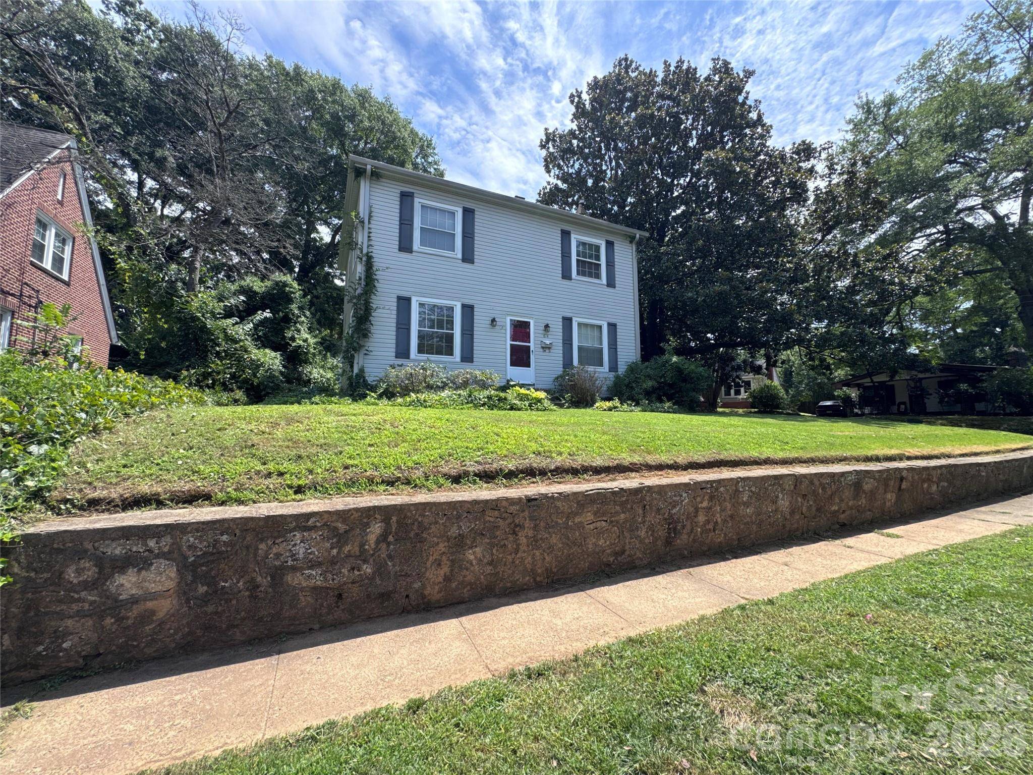 614 Neil ST, Gastonia, NC 28052