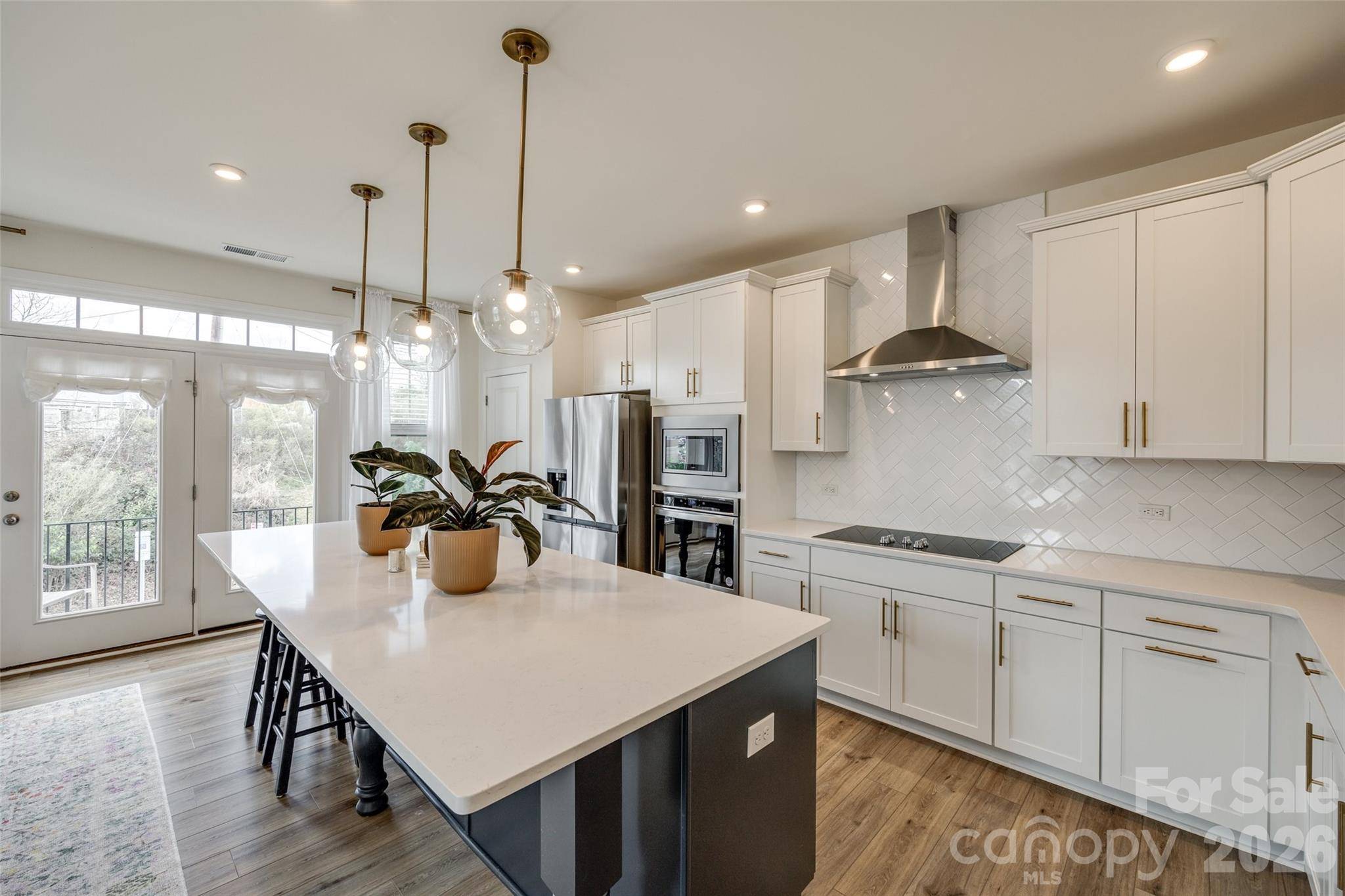 400 Simeon DR, Charlotte, NC 28208