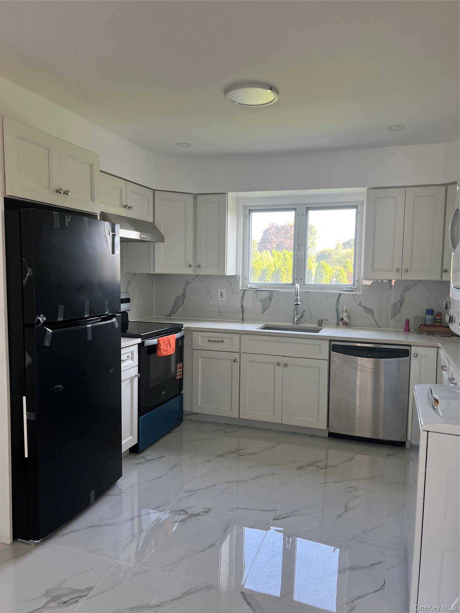846 Conklin ST, East Farmingdale, NY 11735