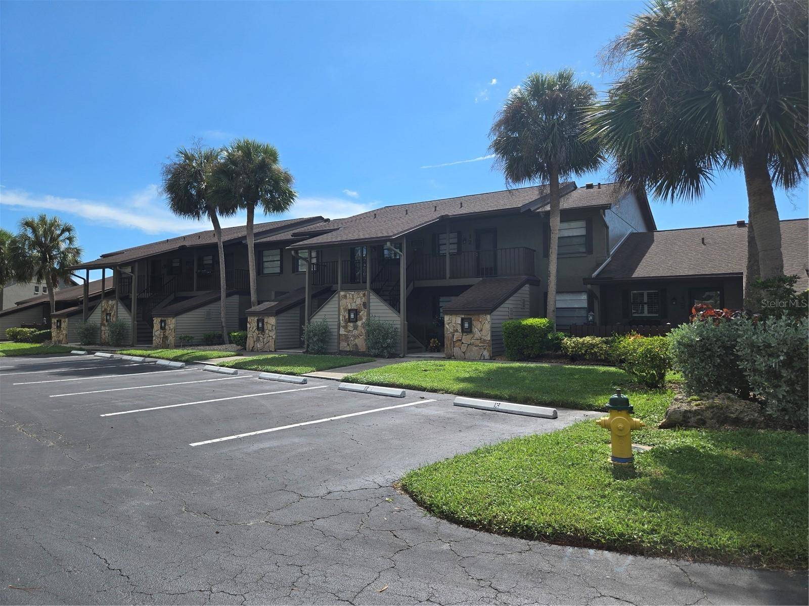 927 CAPRI ISLES BLVD #10, Venice, FL 34292