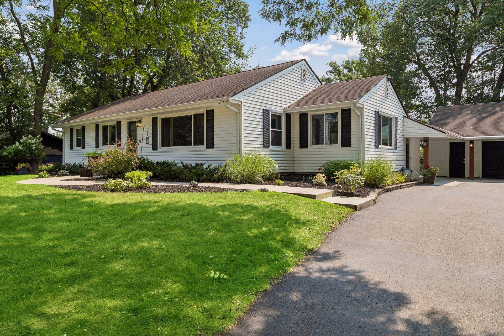 17901 Covington RD, Minnetonka, MN 55345