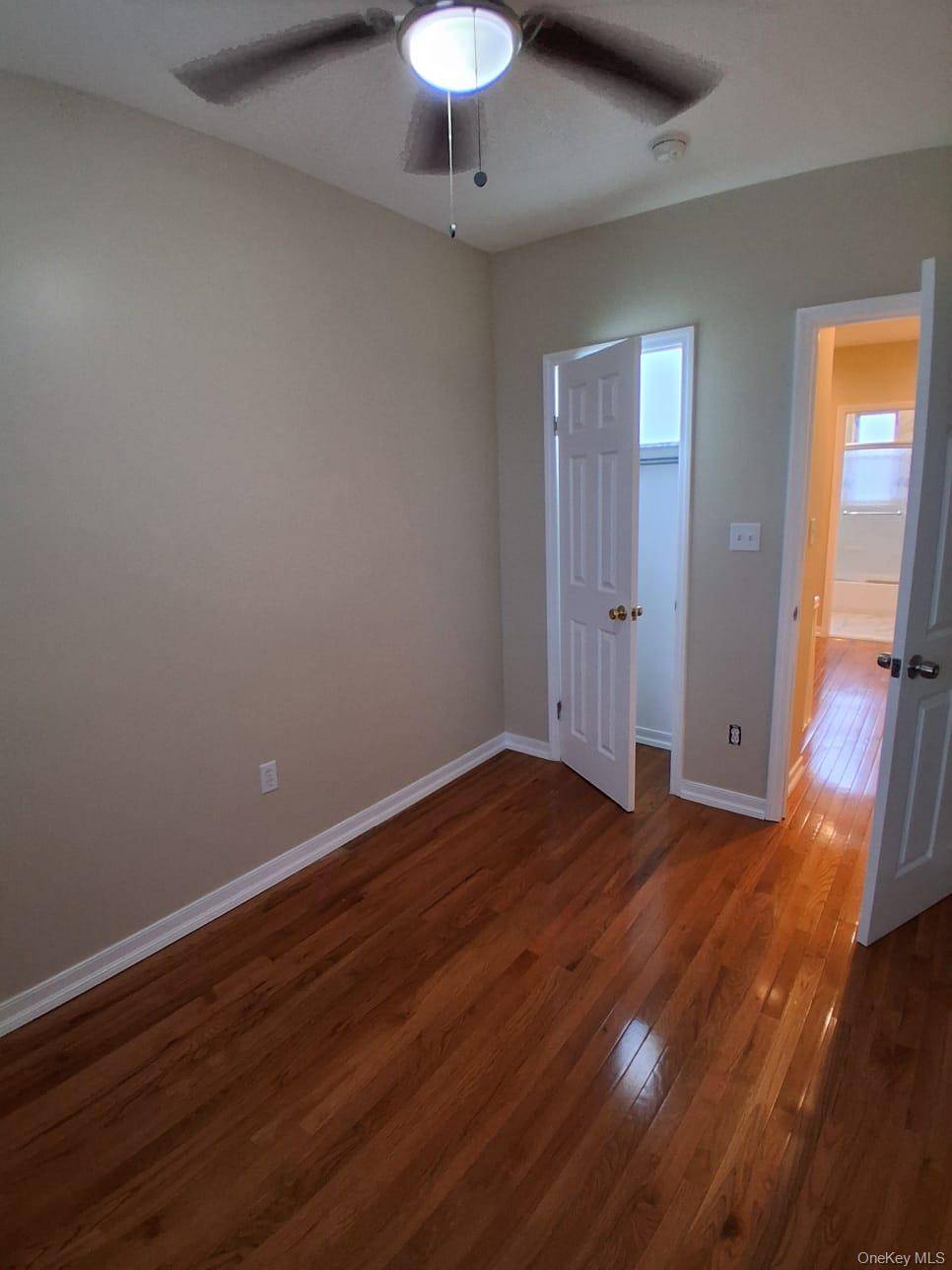 11551 203rd ST, Saint Albans, NY 11412