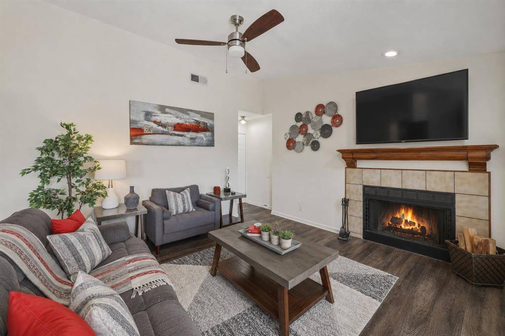 1900 Cloisters Drive #322, Arlington, TX 76011