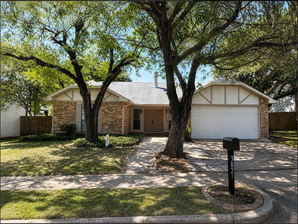 3824 Hackberry Lane, Bedford, TX 76021