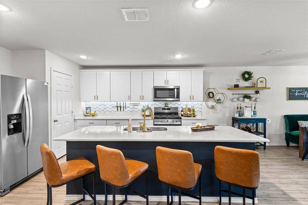 6609 Auburn Dale Road, Pilot Point, TX 76258