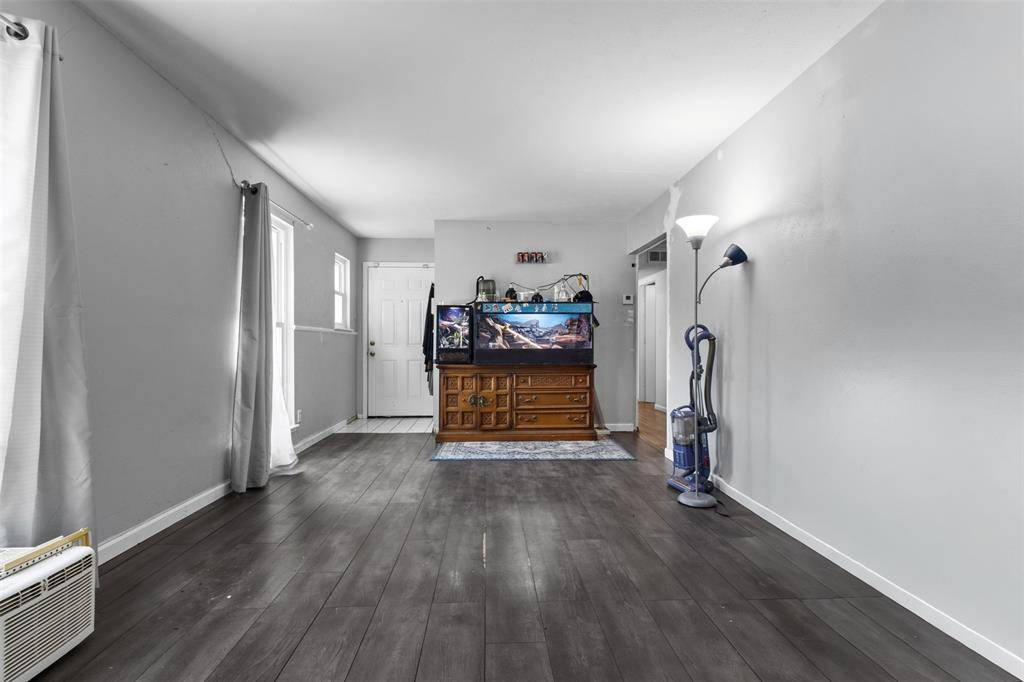 14429 Dennis Lane, Farmers Branch, TX 75234