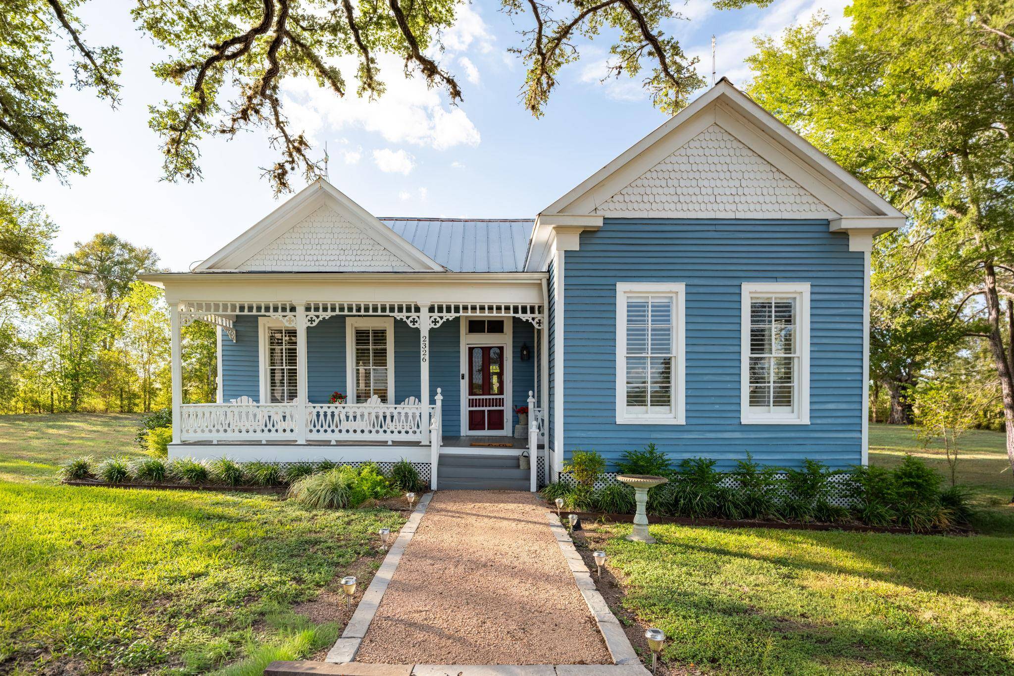2326 TX 237, Round Top, TX 78954