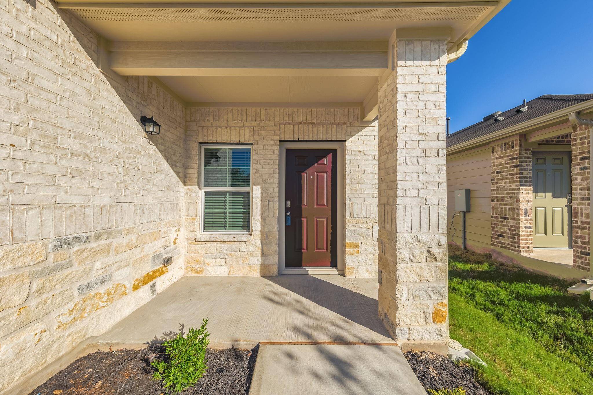 120 Harvest Creek DR, Uhland, TX 78640