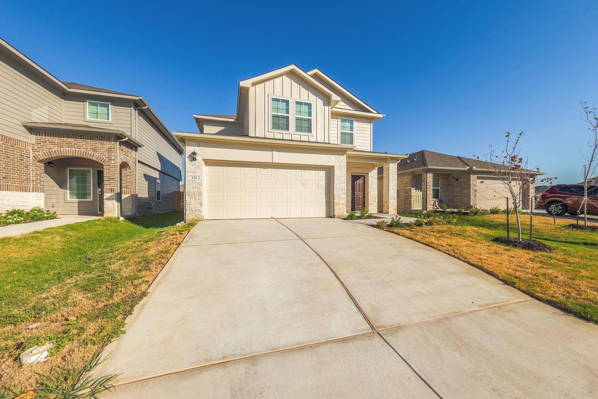 120 Harvest Creek DR, Uhland, TX 78640