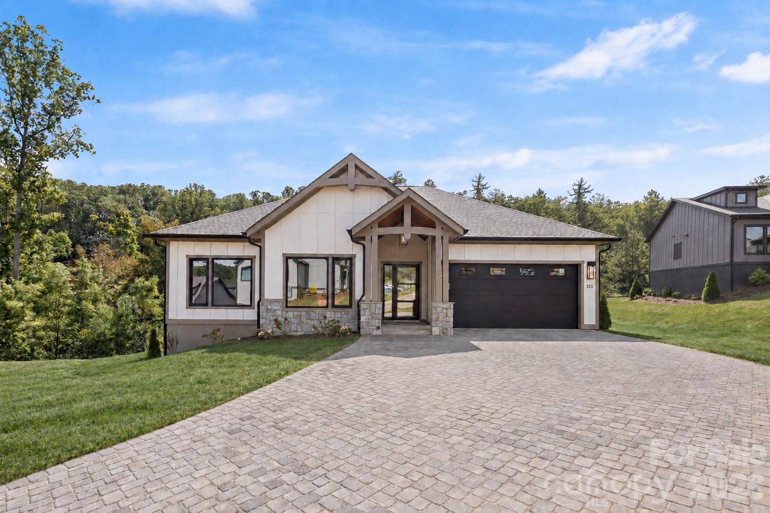 333 Avery Trail DR, Arden, NC 28704