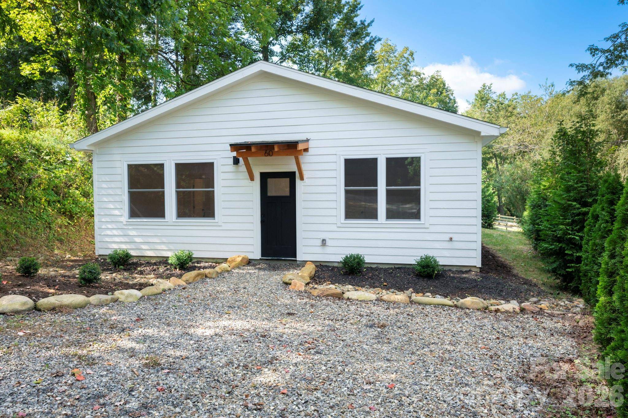 60 Pearl ST, Black Mountain, NC 28711